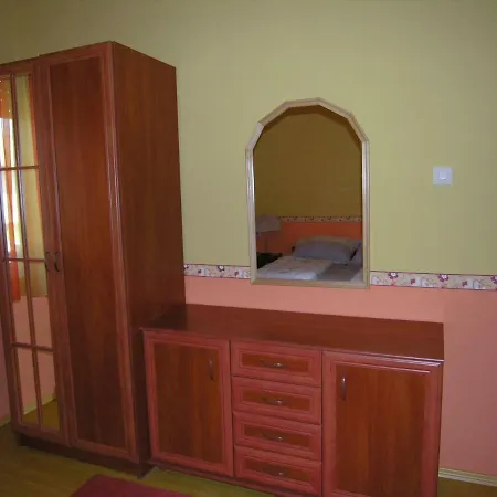 Erika Nyaralo Holiday home *