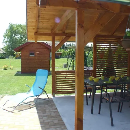 Erika Nyaralo Tatil Evi *